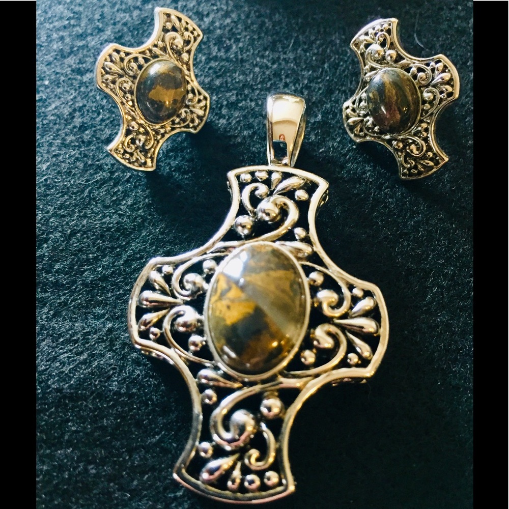 Jewelry Lot - Picture 3 of 7